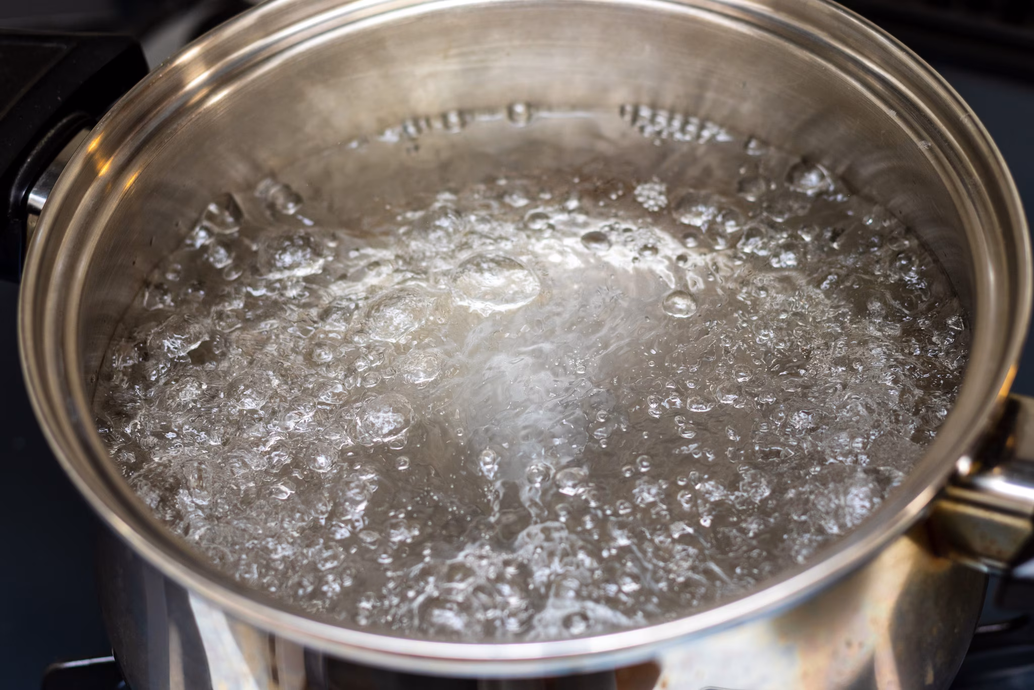 Boiling Water-Acanthamoeba Pot of boiling water