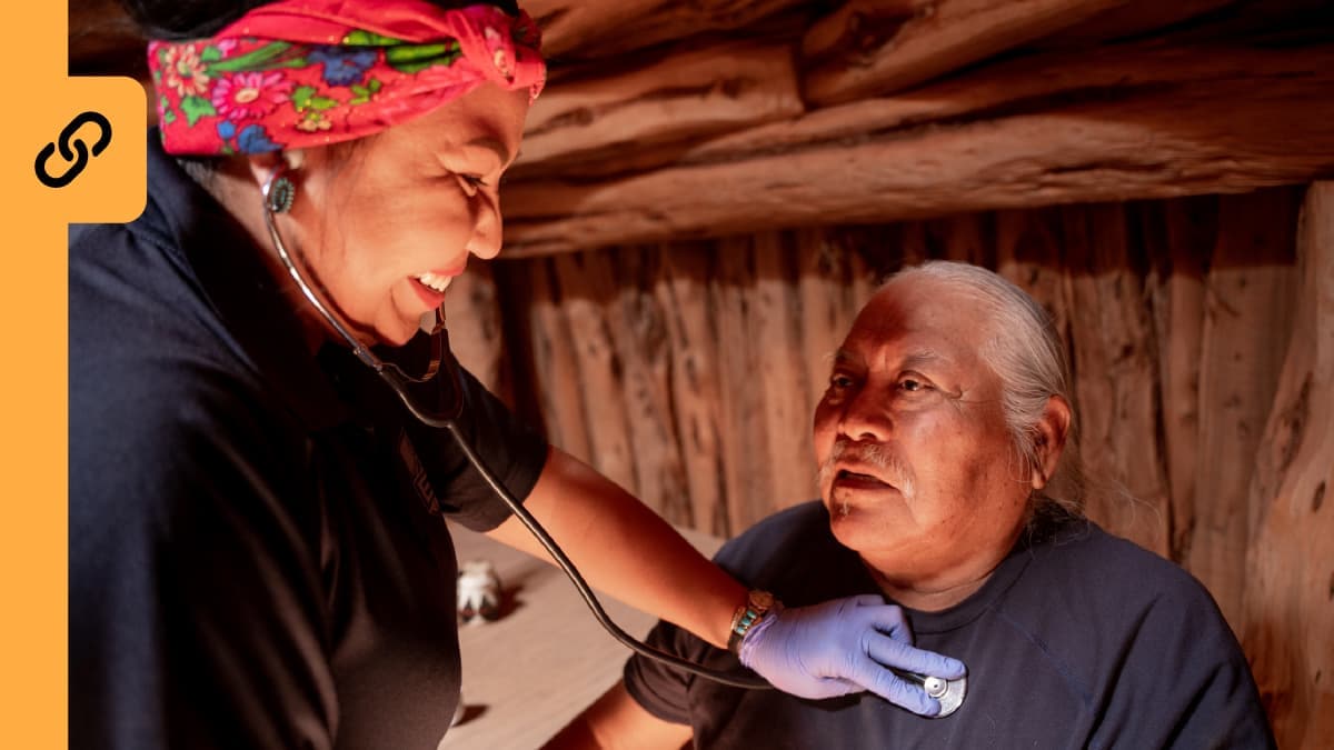 colorectal3-CCL Photo of a nurse checking a patient's pulse