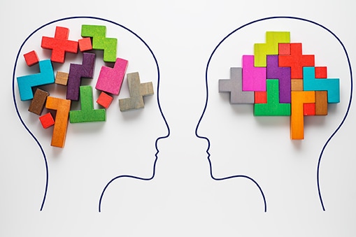 Outline of heads of 2 people. One shows disorganized puzzle pieces. Other shows all pieces fitting together Outline of heads of 2 people. One shows disorganized puzzle pieces. Other shows all pie