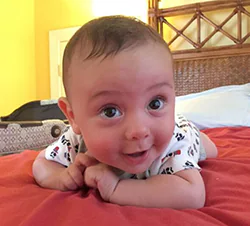 kate-baby "Simplemente oí a mi hijo llorar. Y fue la mejor sensación porque, pensé, ¡escucha esos pulmones! ¡Escucha como llora ese bebé! Ese bebé puede llorar, ese bebé puede respirar”, recuerda Kate.